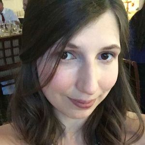 Meet your Posher, Eliza